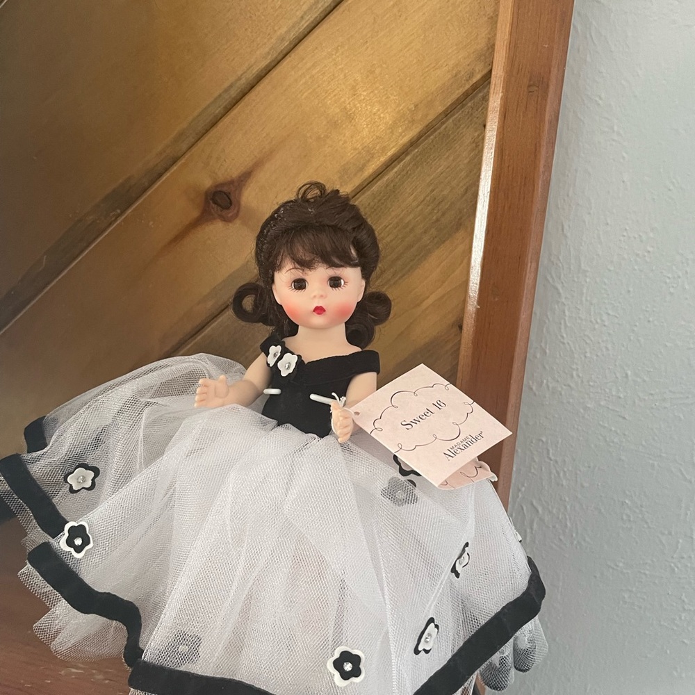 Madame Alexander Sweet 16 Doll